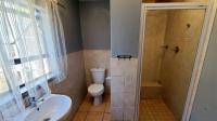 Bathroom 1 of property in Thornton