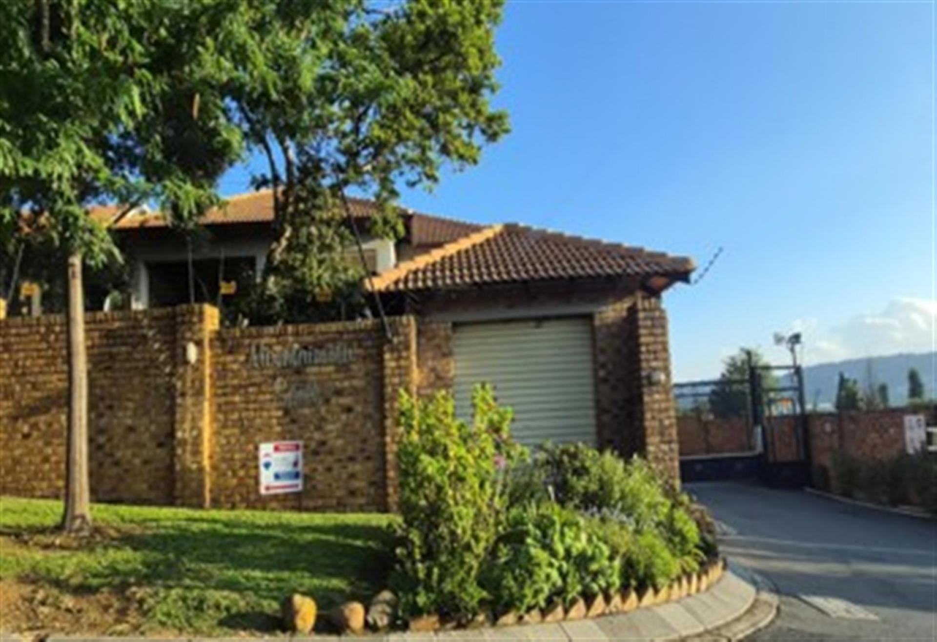 Front View of property in Wilgeheuwel 