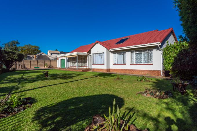 3 Bedroom House for Sale For Sale in Brackendowns - MR685530