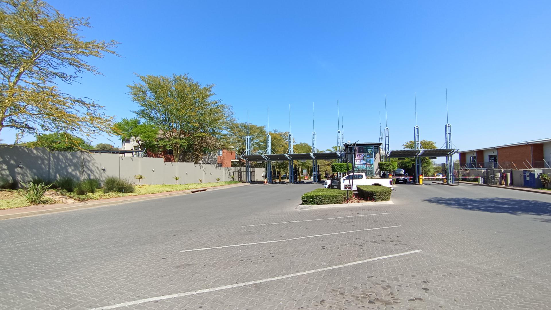 Front View of property in Jackal Creek Golf Estate