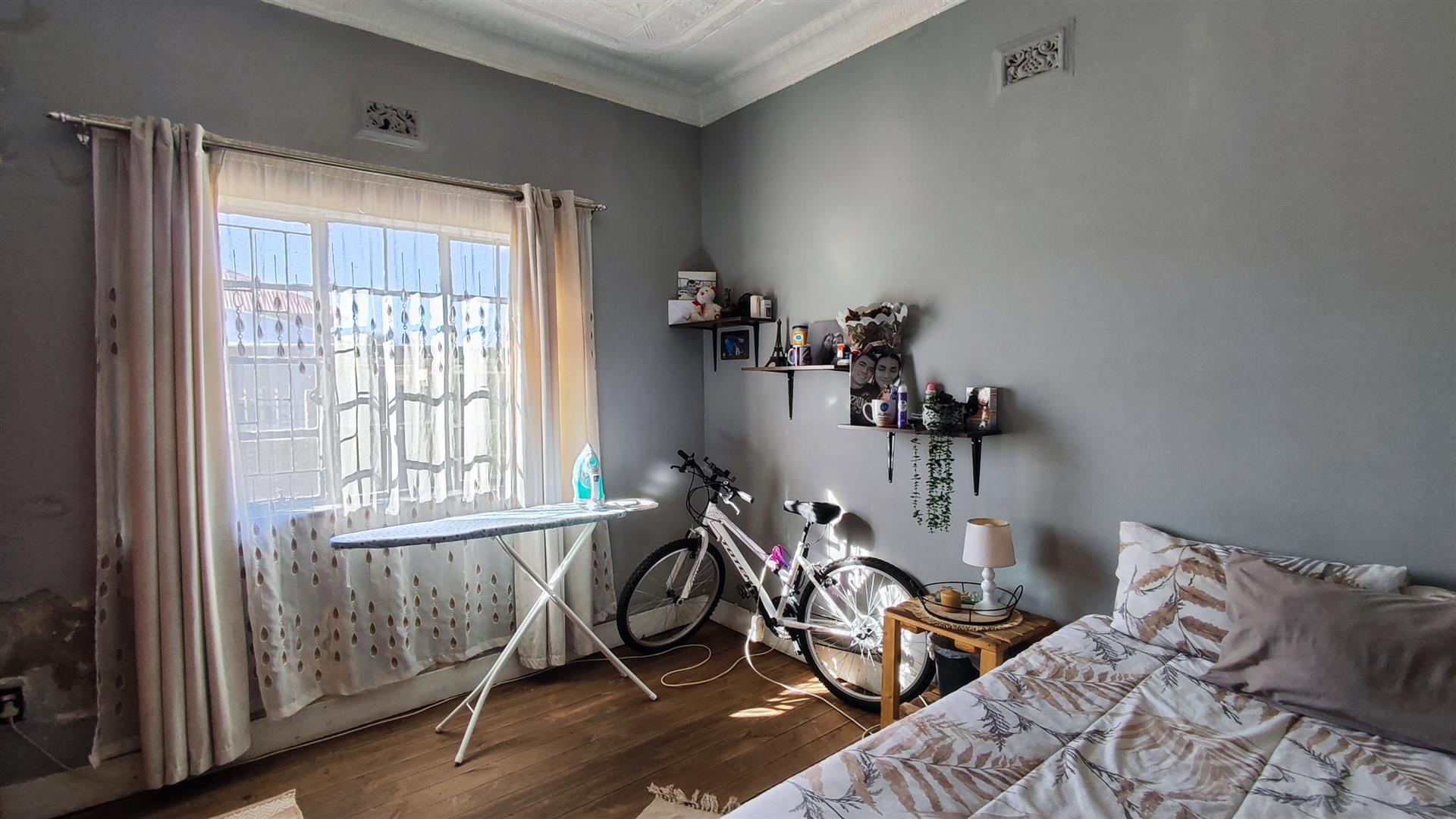 Bed Room 2 - 15 square meters of property in Noycedale