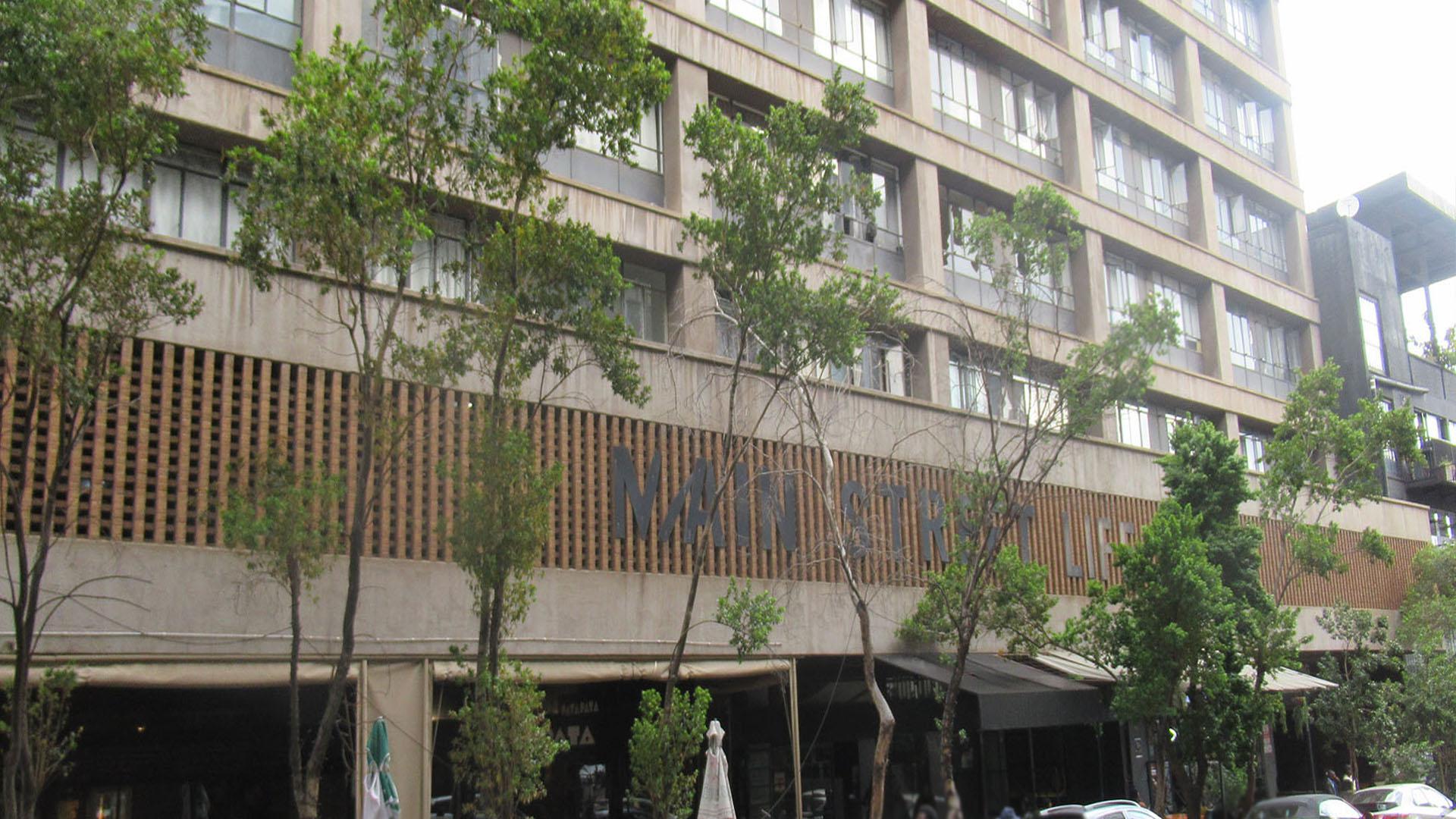 Front View of property in City and Suburban