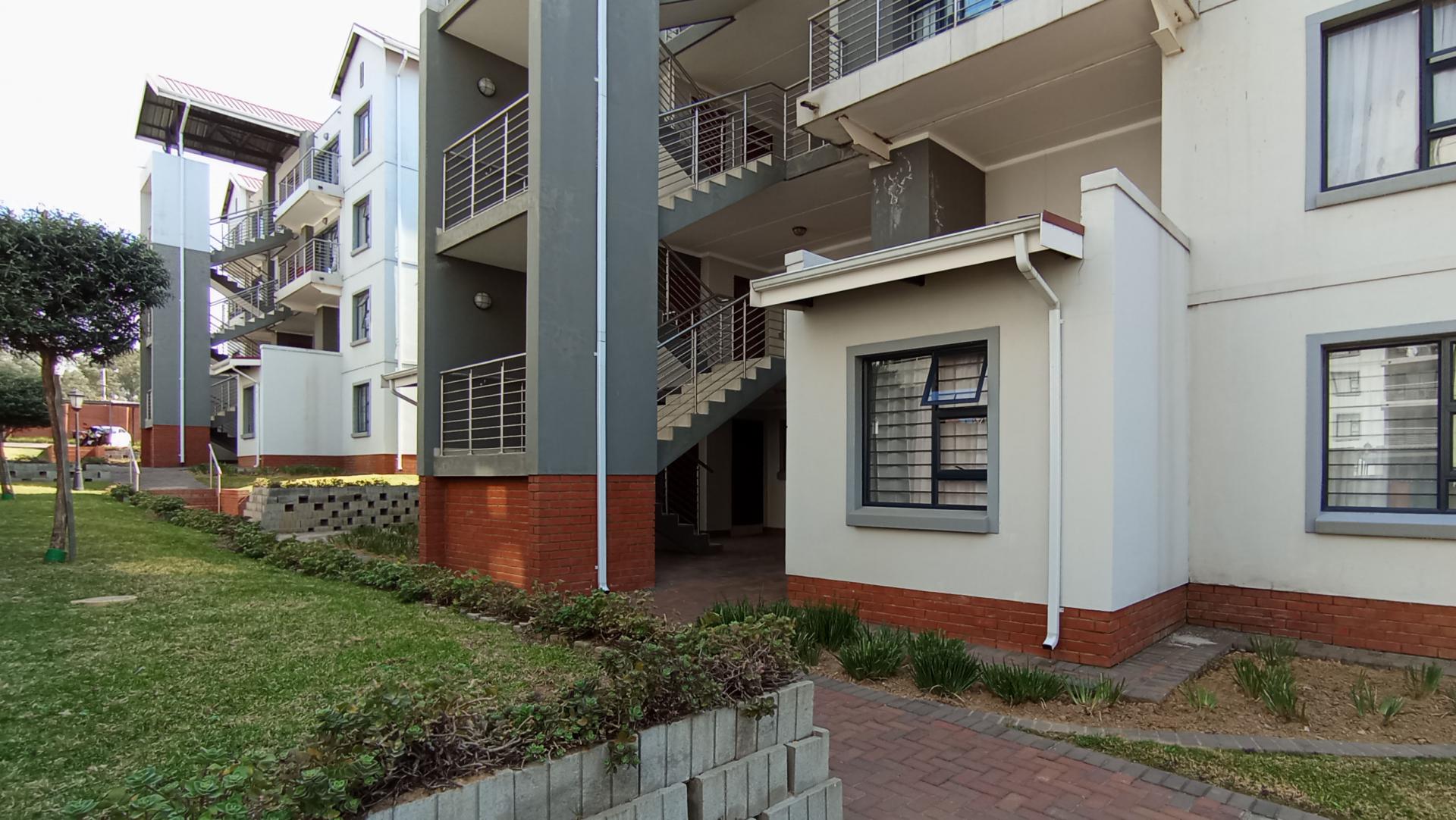 Front View of property in Westlake View