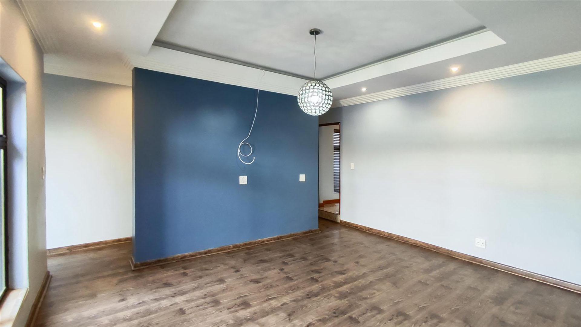 Main Bedroom - 51 square meters of property in Helderwyk Estate