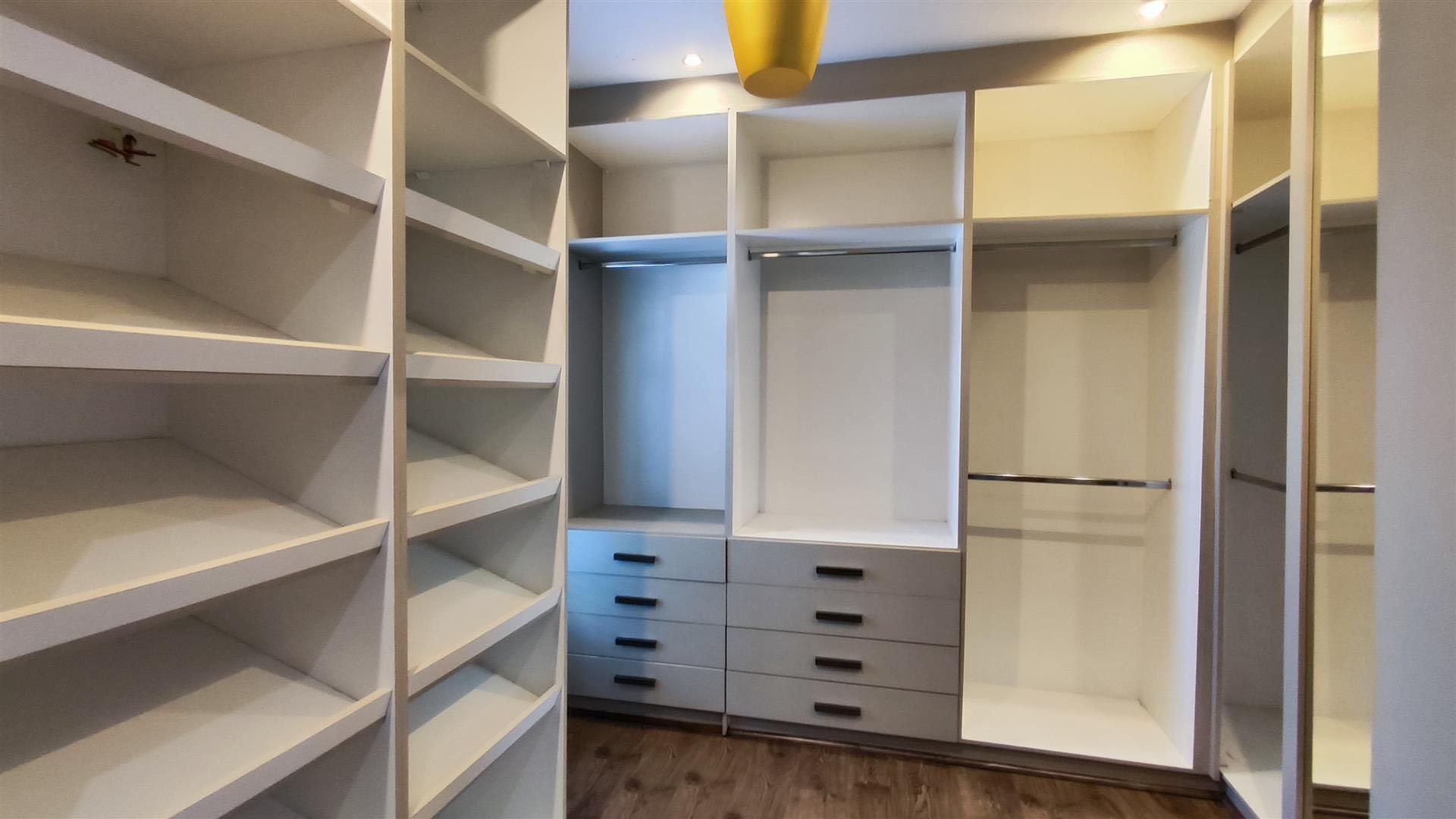 Main Bedroom - 51 square meters of property in Helderwyk Estate