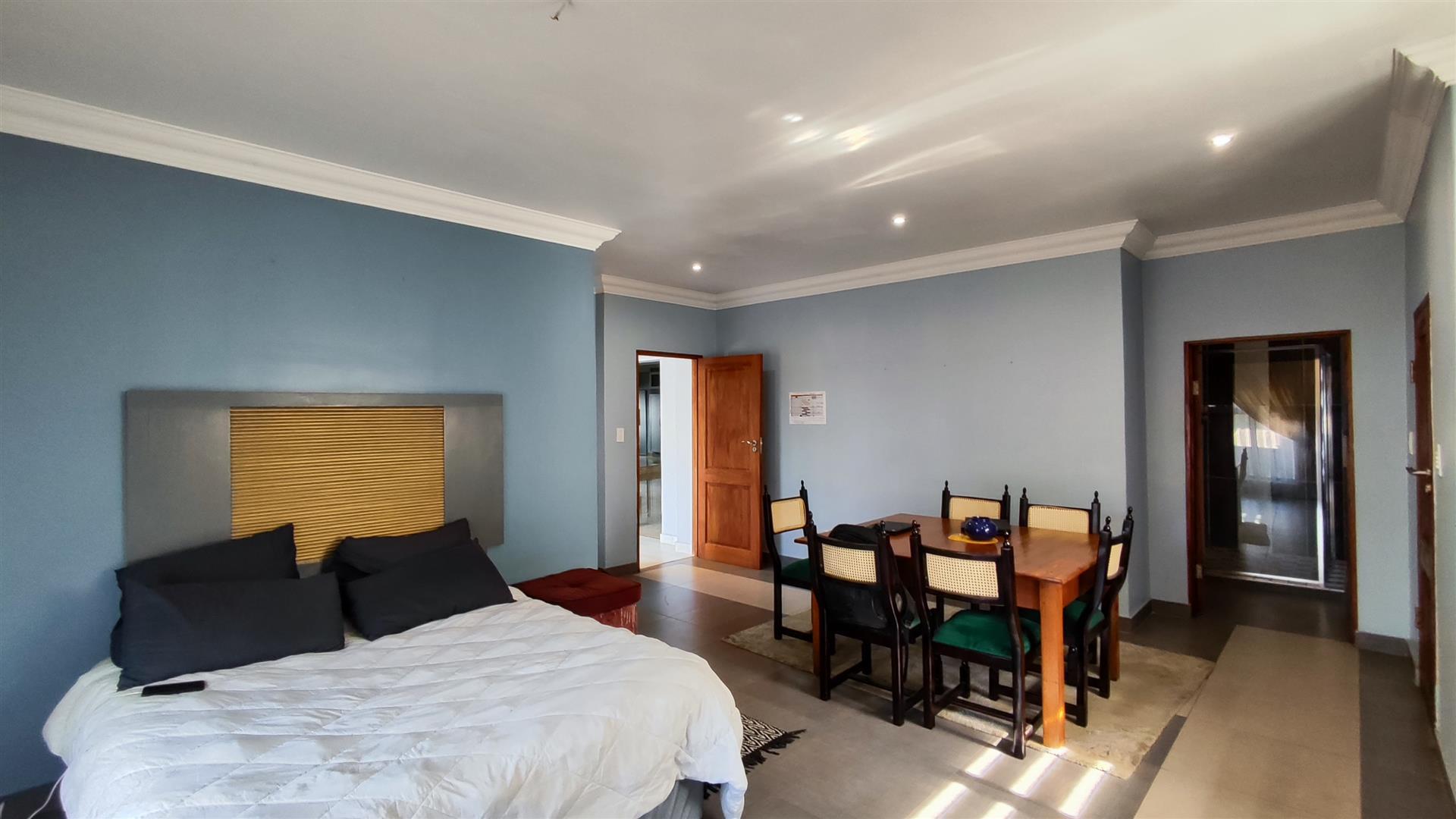 Flatlet - 33 square meters of property in Helderwyk Estate