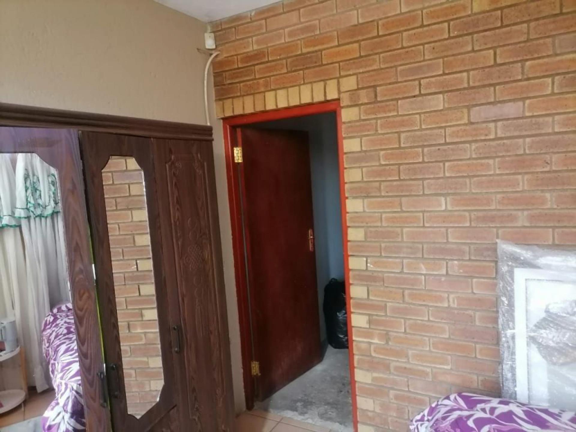  of property in Annadale