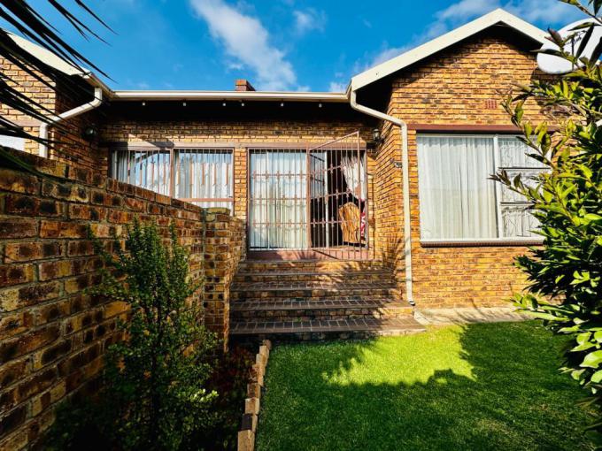 3 Bedroom Simplex for Sale For Sale in Randhart - MR685685