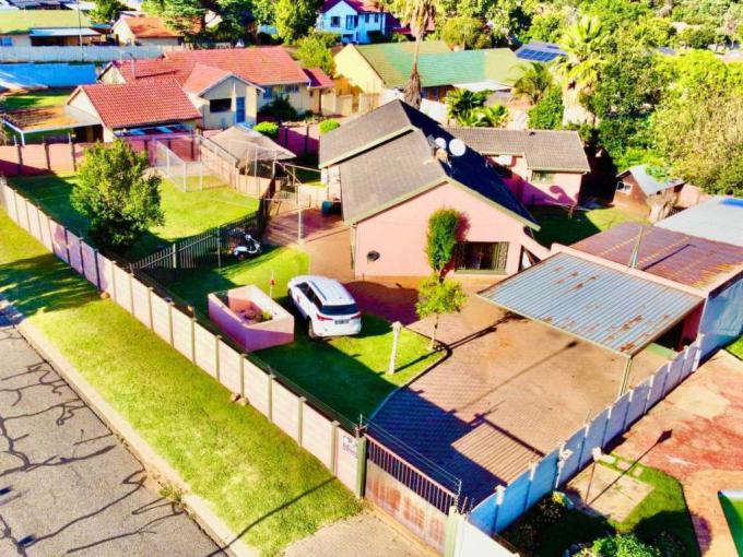 3 Bedroom House for Sale For Sale in Kibler Park - MR685703