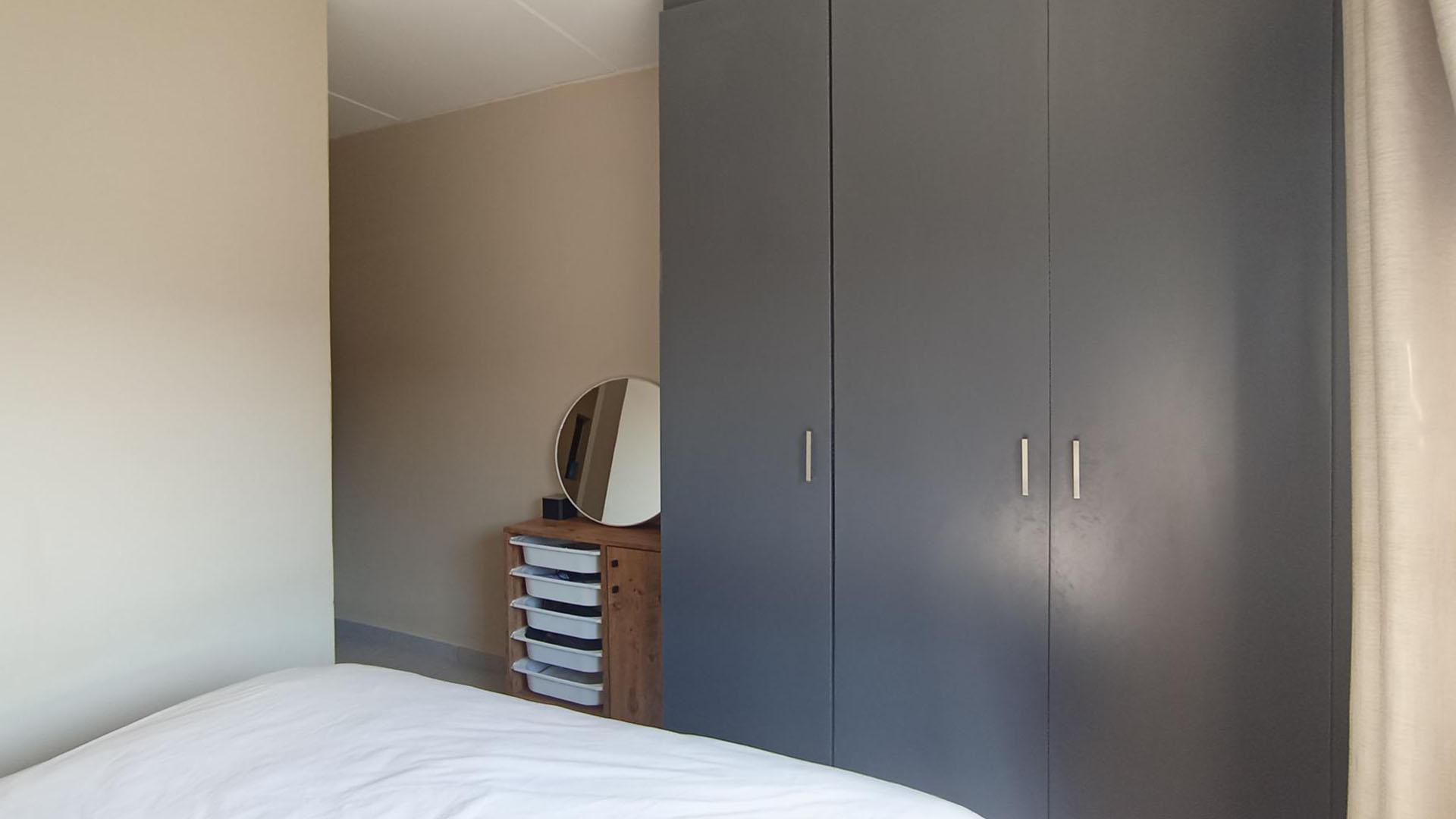Main Bedroom - 12 square meters of property in Vorna Valley