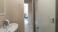 Bathroom 1 - 3 square meters of property in Vorna Valley
