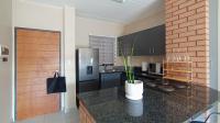 Kitchen - 10 square meters of property in Vorna Valley