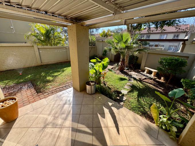 2 Bedroom Sectional Title for Sale For Sale in Annlin - MR685721