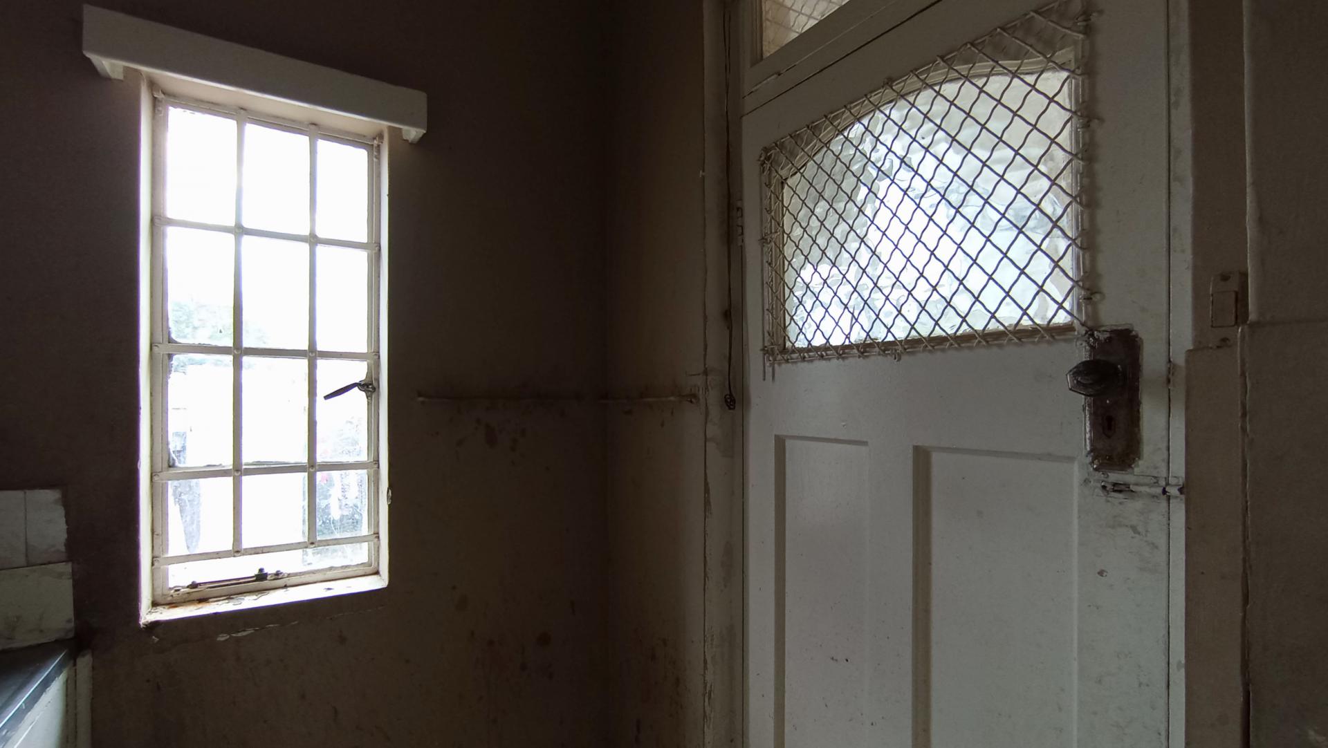 Scullery - 3 square meters of property in Rosettenville