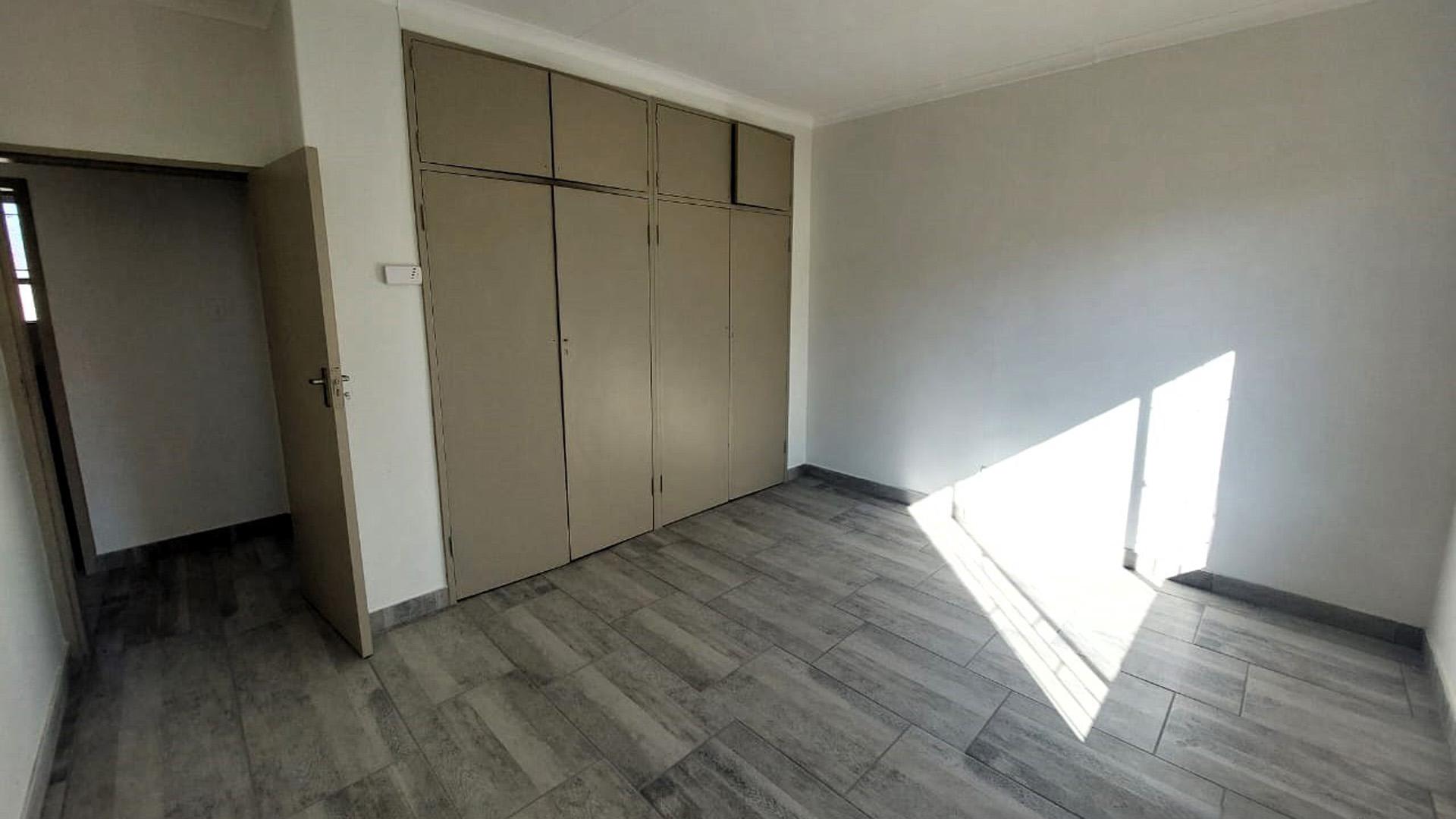 Bed Room 2 of property in Schuinshoogte