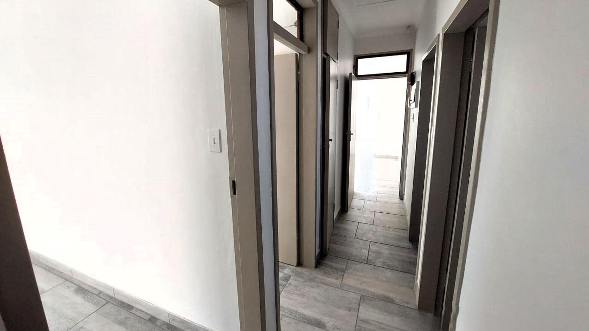 Spaces of property in Schuinshoogte