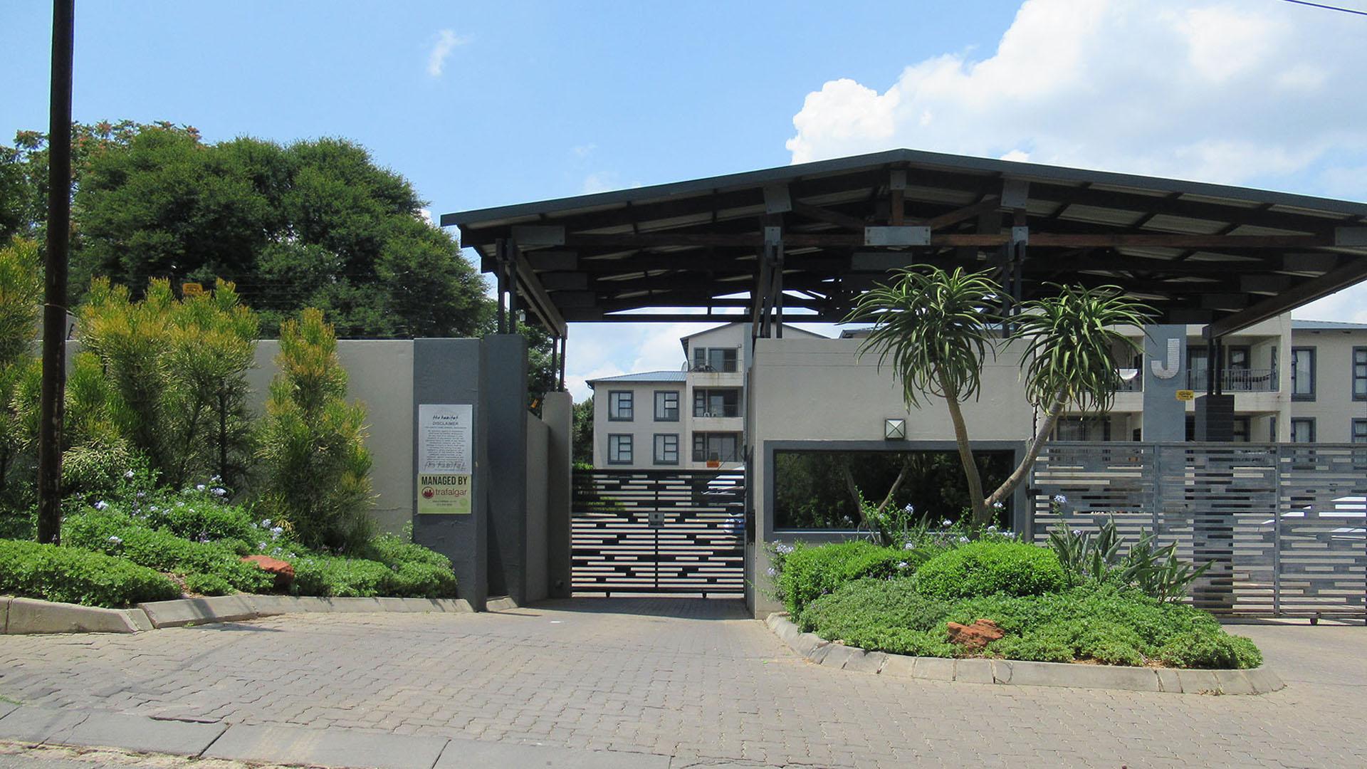 Front View of property in Edenburg - Jhb