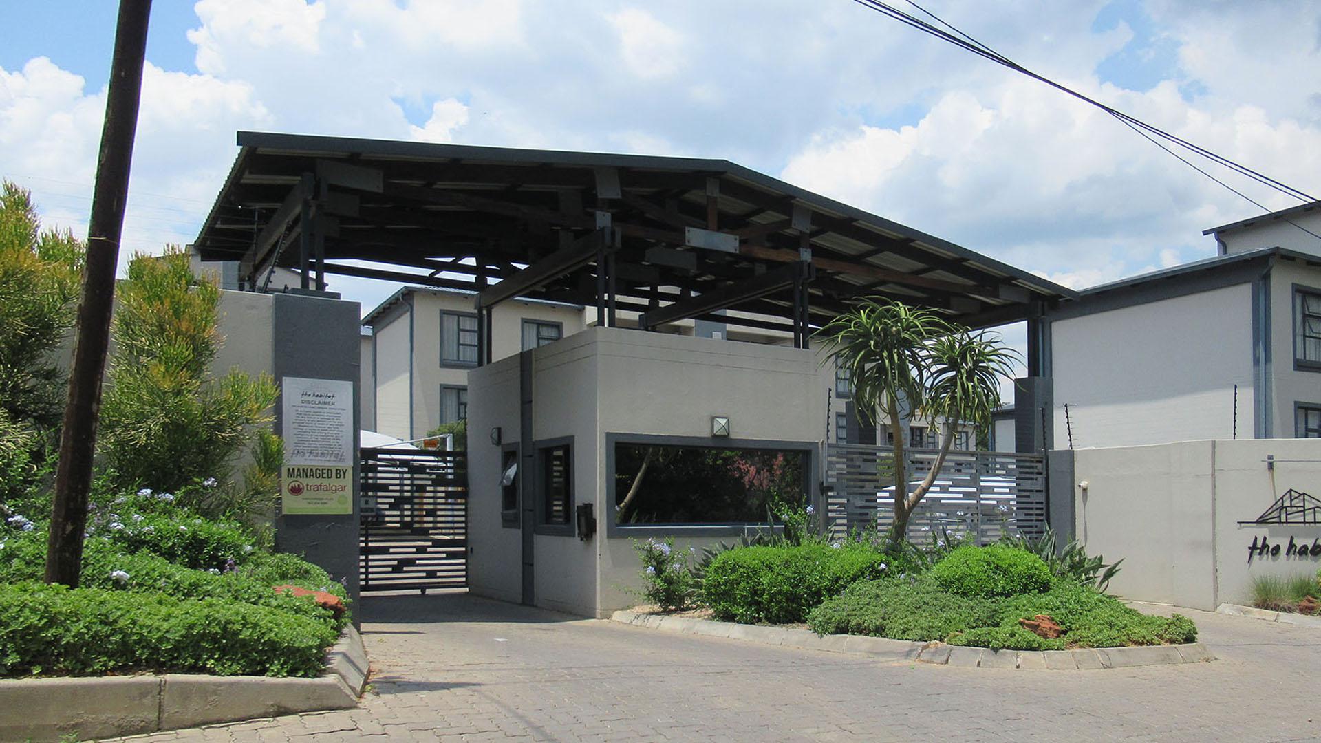 Front View of property in Edenburg - Jhb