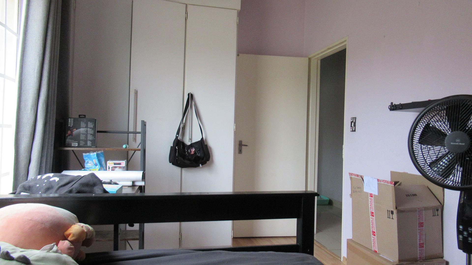 Bed Room 1 - 12 square meters of property in North Riding A.H.