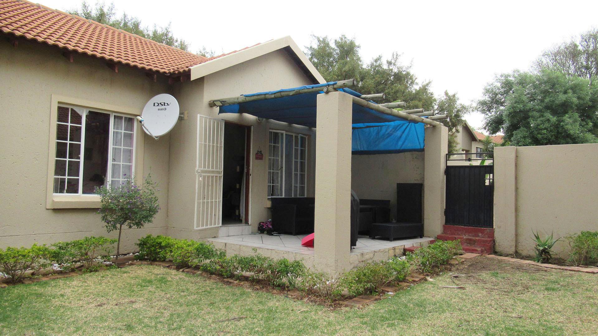 Backyard of property in North Riding A.H.