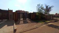 3 Bedroom 2 Bathroom Freehold Residence for Sale for sale in Gem Valley