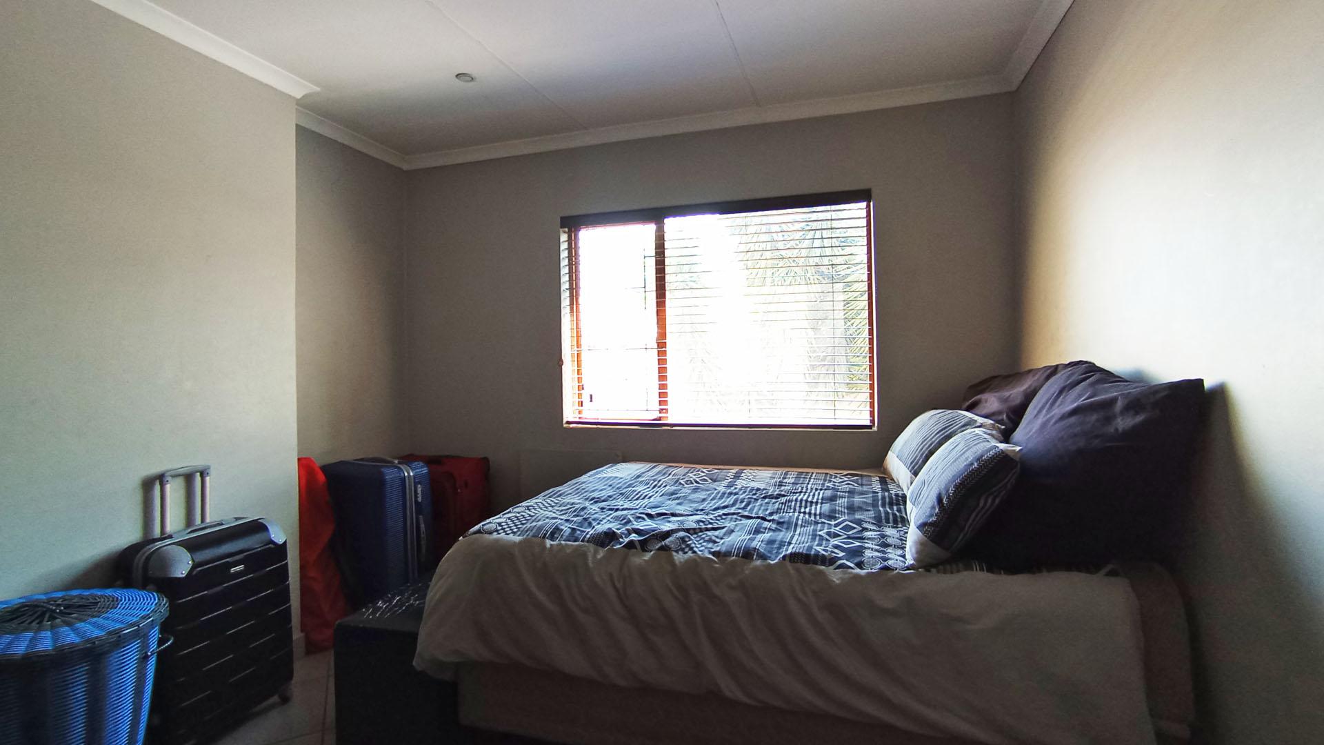 Bed Room 2 - 13 square meters of property in Rua Vista