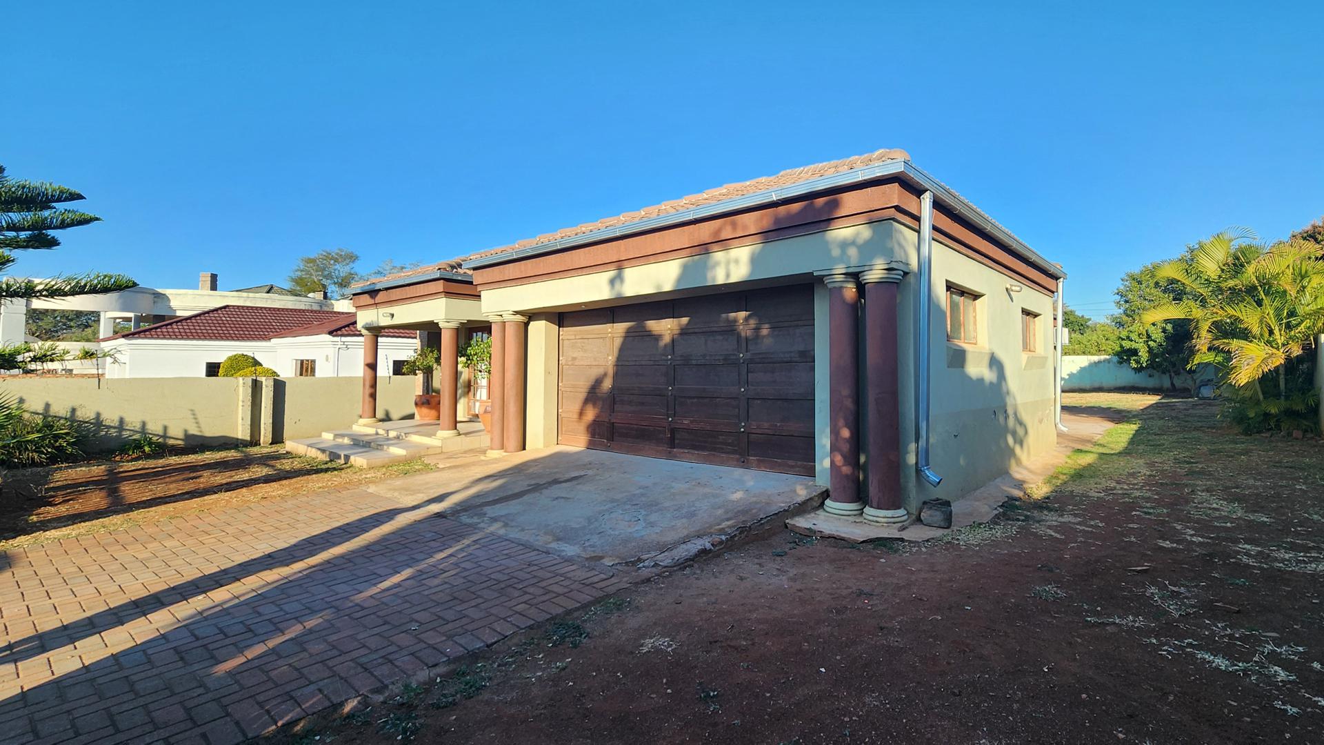 Front View of property in Malelane