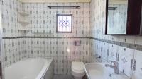 Bathroom 1 - 9 square meters of property in Montford