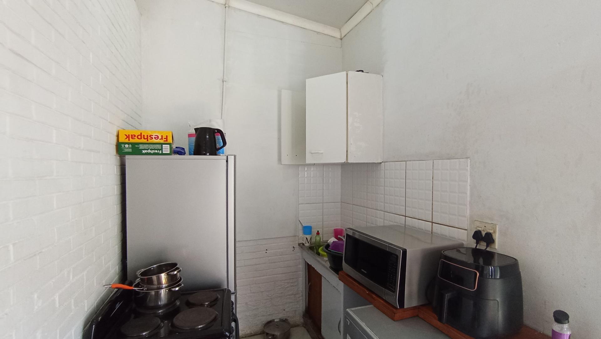 Kitchen - 28 square meters of property in Kensington - JHB