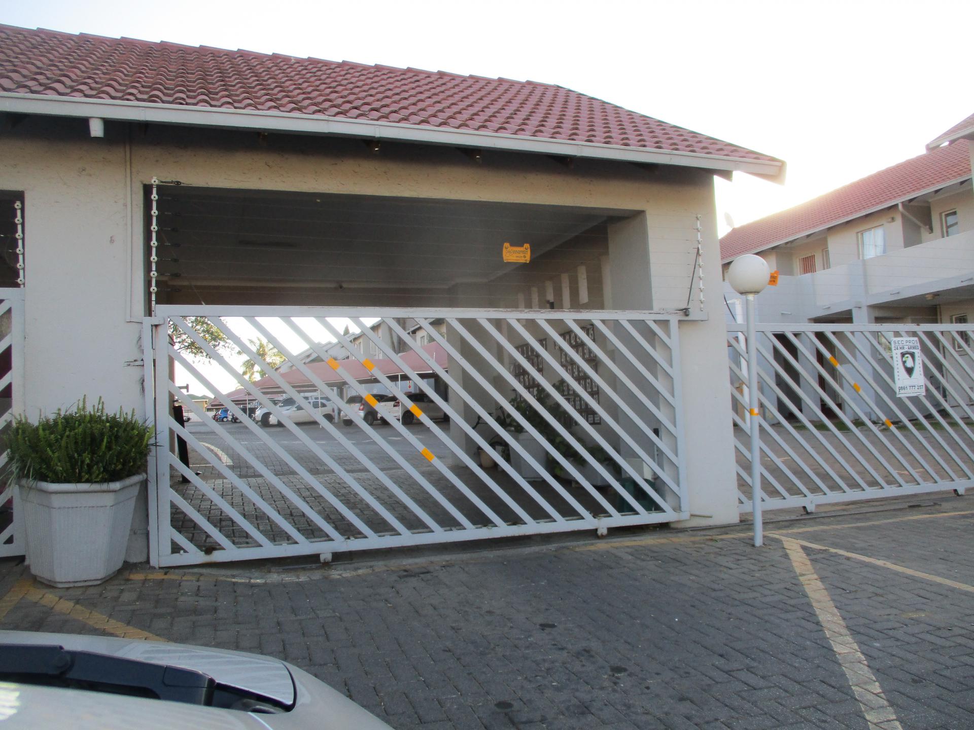  of property in Glen Marais