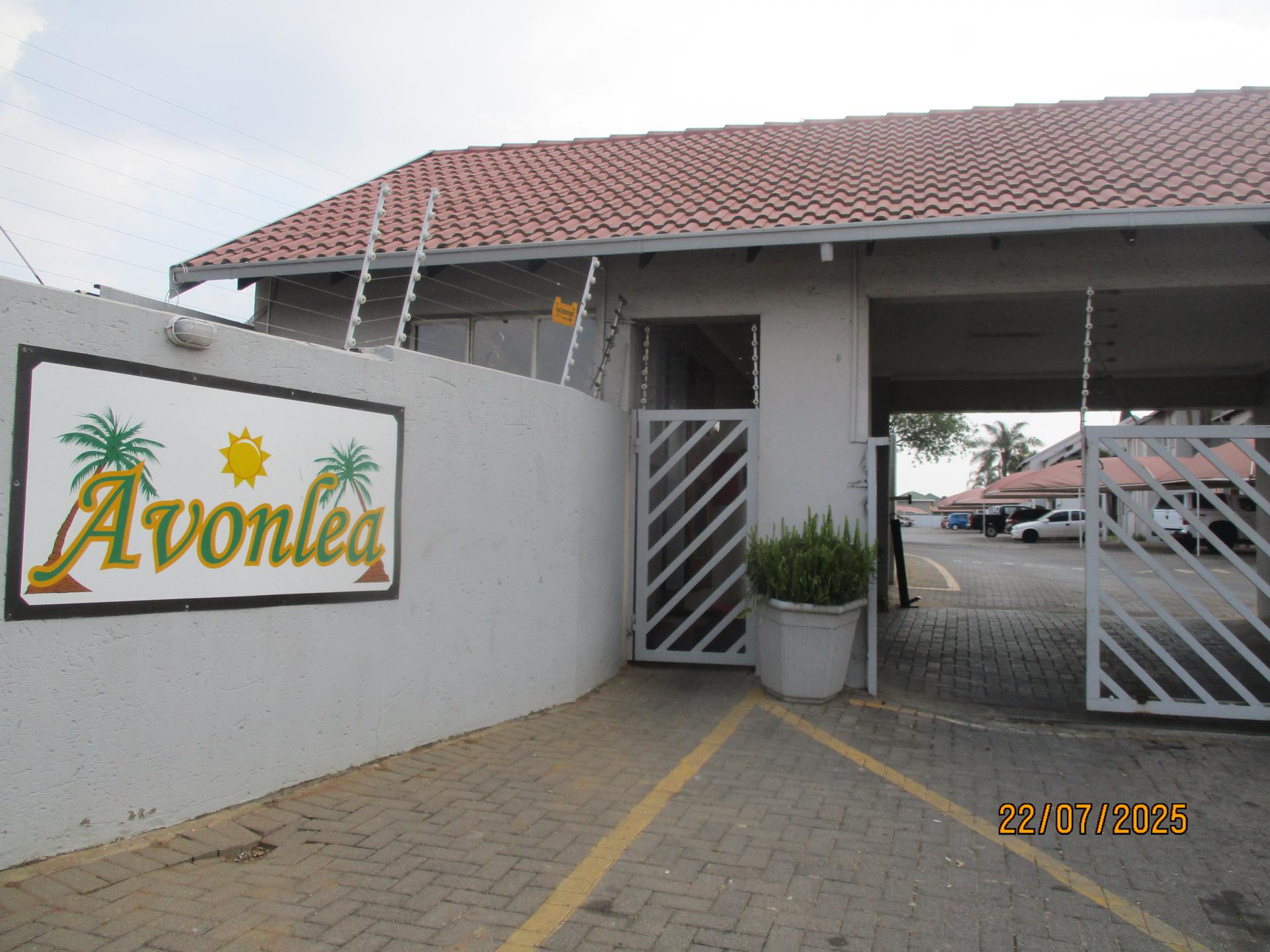  of property in Glen Marais