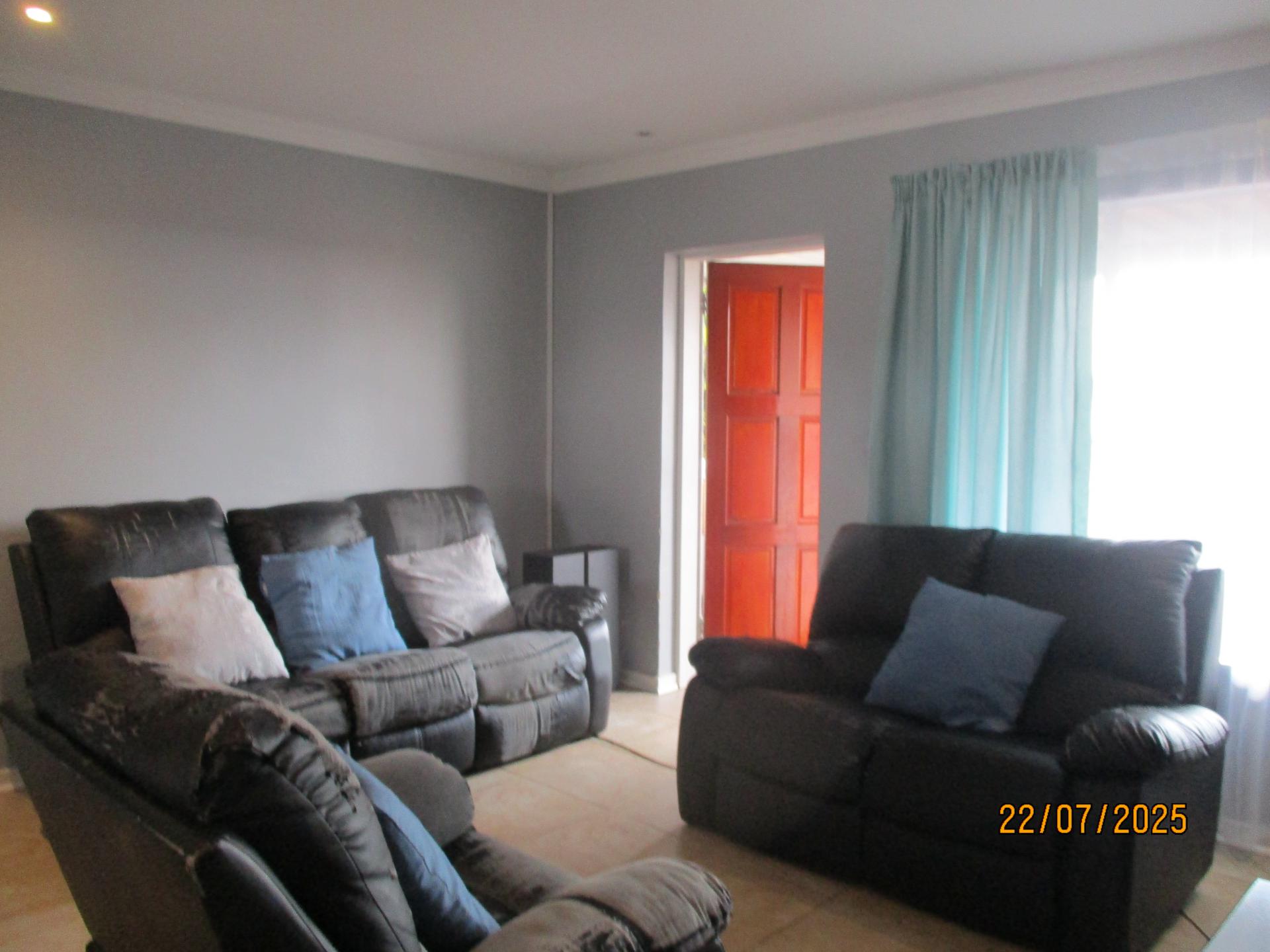  of property in Glen Marais