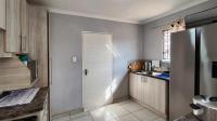 Kitchen - 10 square meters of property in Crystal Park