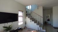 Lounges - 12 square meters of property in Witkoppen
