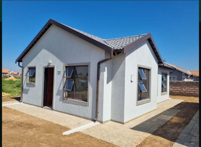 2 Bedroom House for Sale For Sale in Windmill Park - MR685781