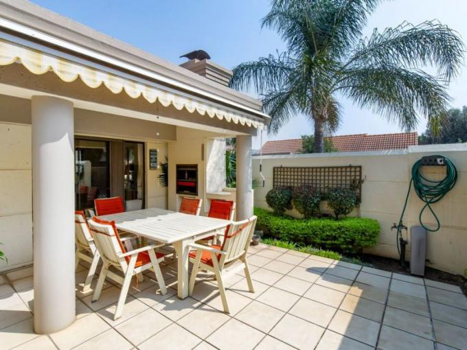 3 Bedroom House for Sale For Sale in Bedfordview - MR685797