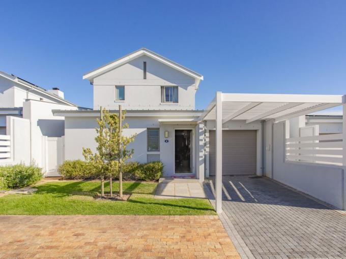 3 Bedroom House for Sale For Sale in Paarl - MR685811