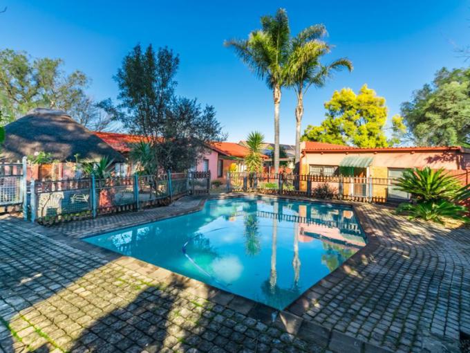 5 Bedroom House for Sale For Sale in Doringkloof - MR685813