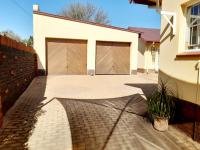 of property in Queenswood