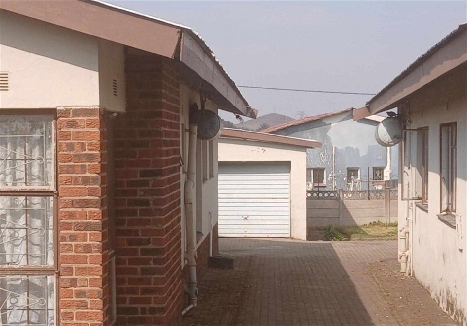 Front View of property in Dannhauser