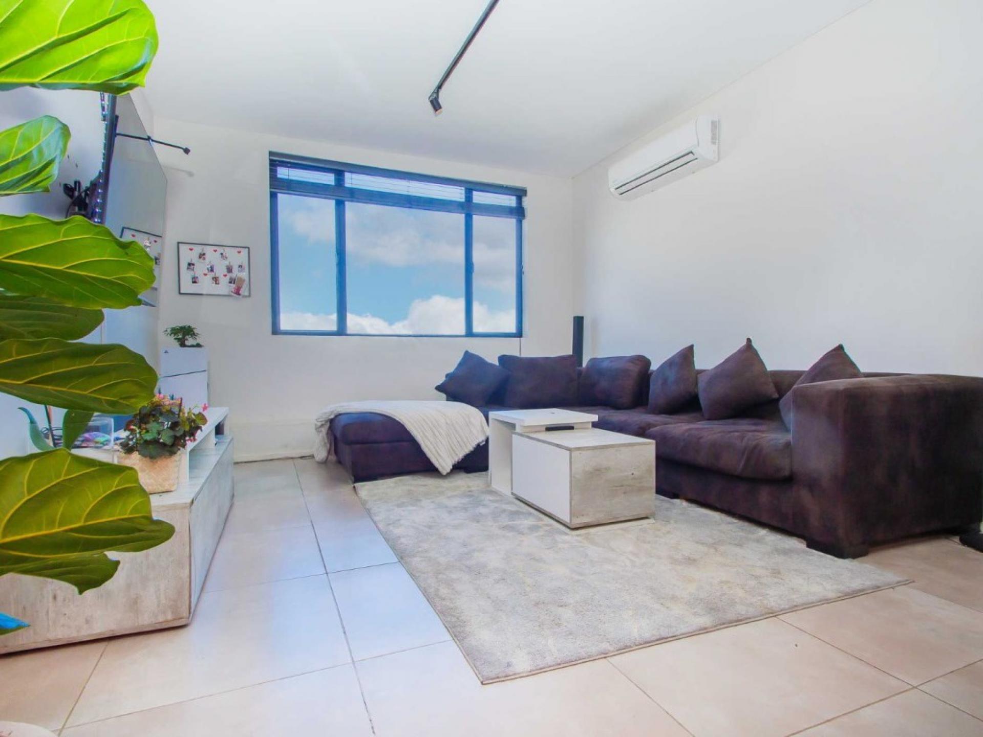  of property in Sandown