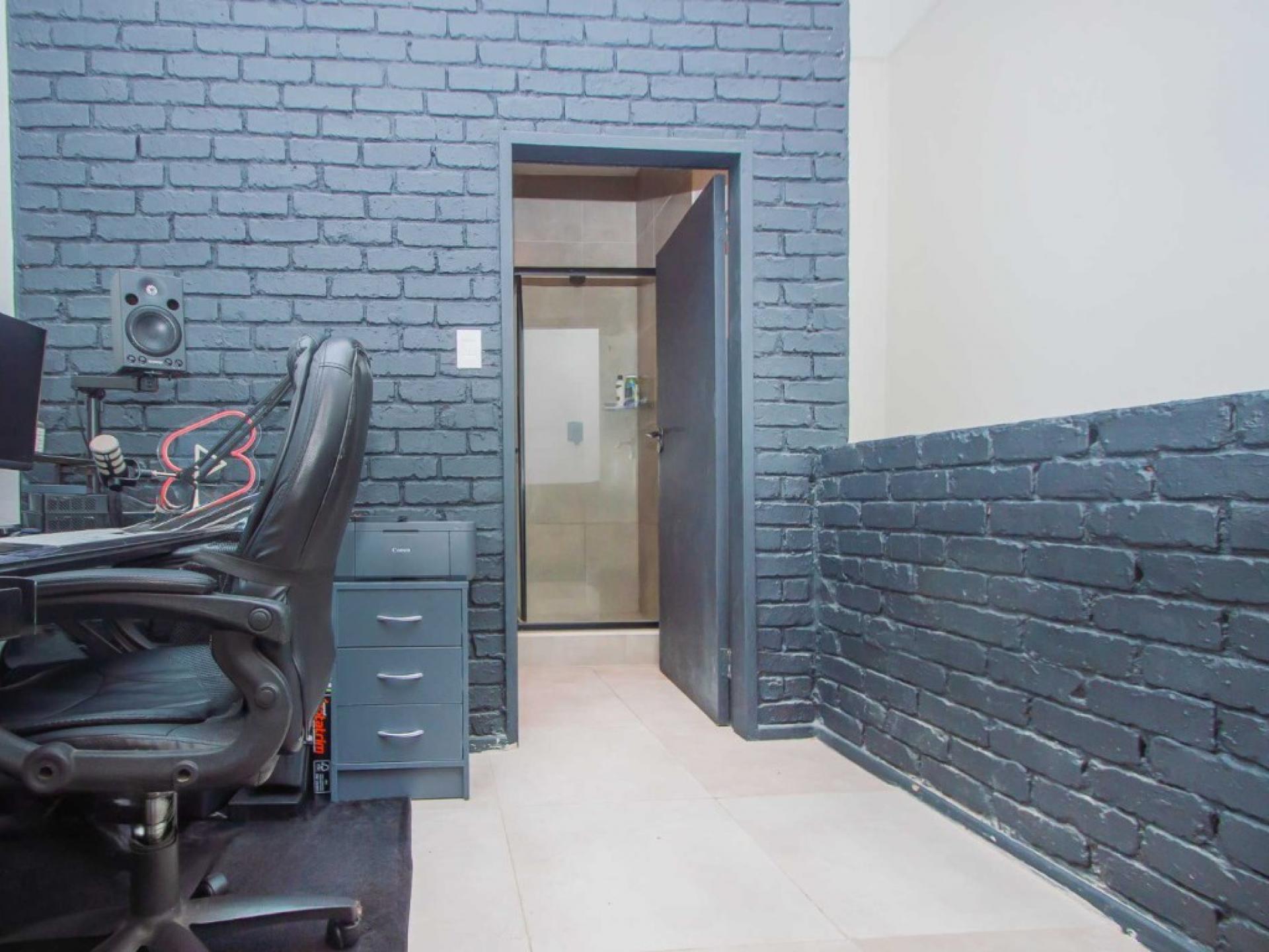  of property in Sandown