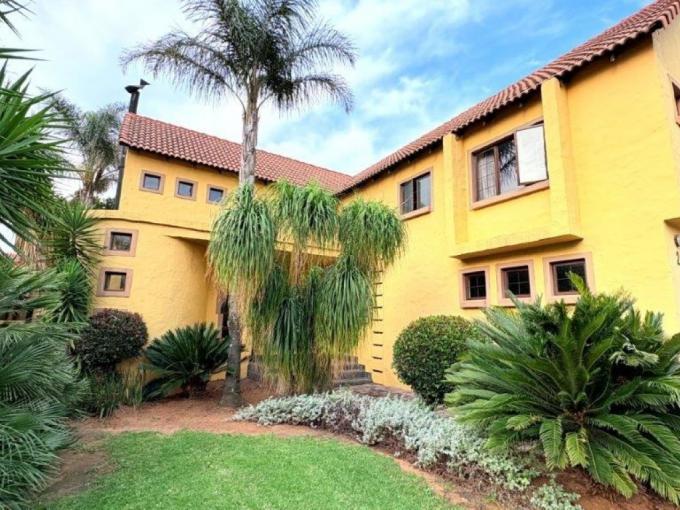 3 Bedroom Simplex for Sale For Sale in Midstream Estate - MR685864