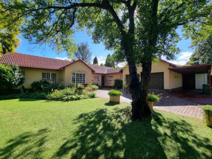 4 Bedroom House for Sale For Sale in Brackenhurst - MR685878