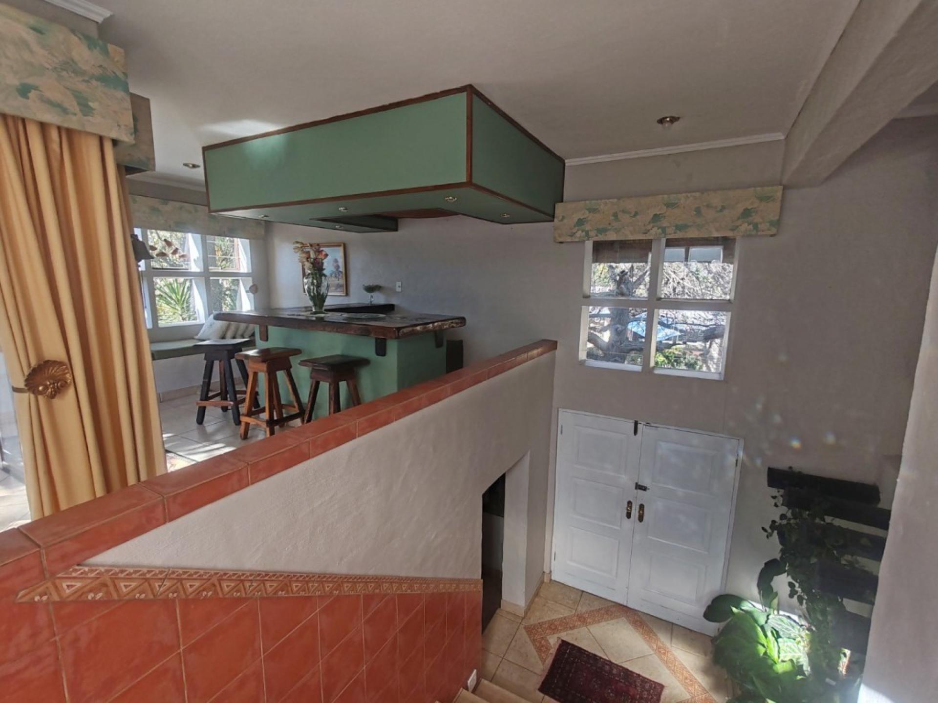  of property in Waterkloof Ridge