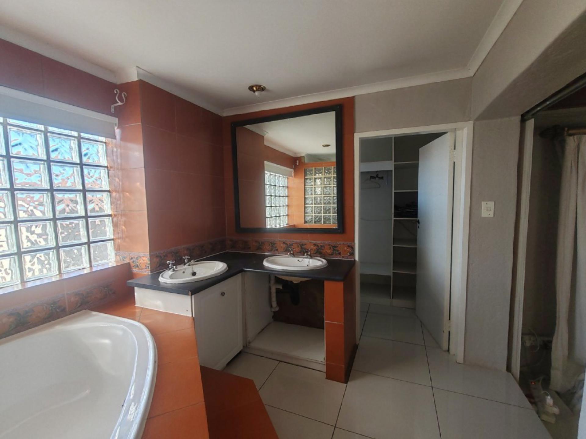  of property in Waterkloof Ridge