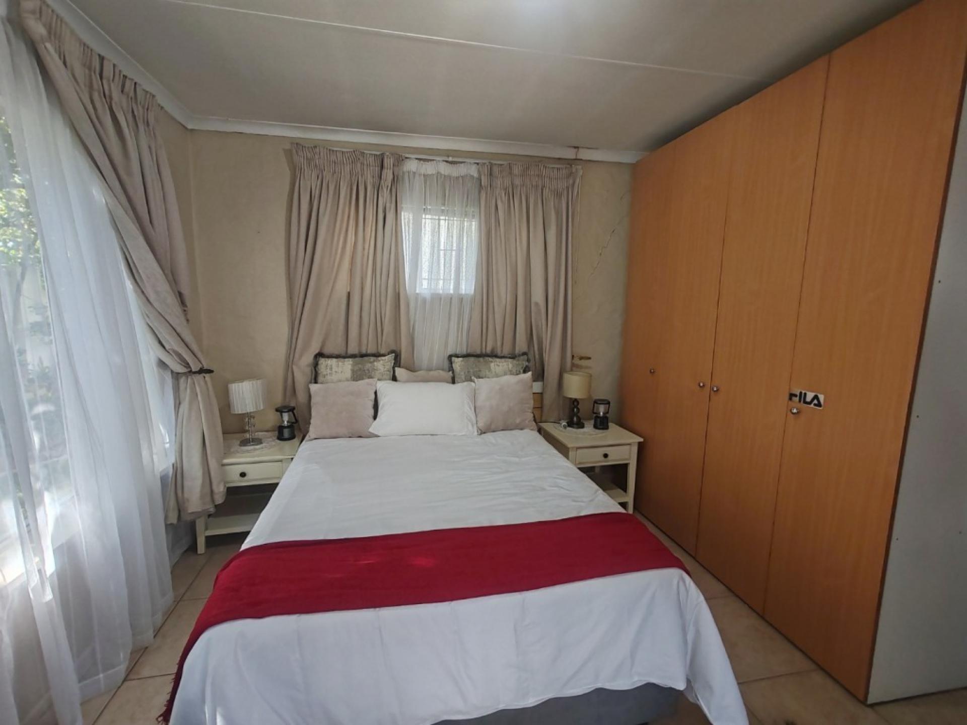  of property in Waterkloof Ridge