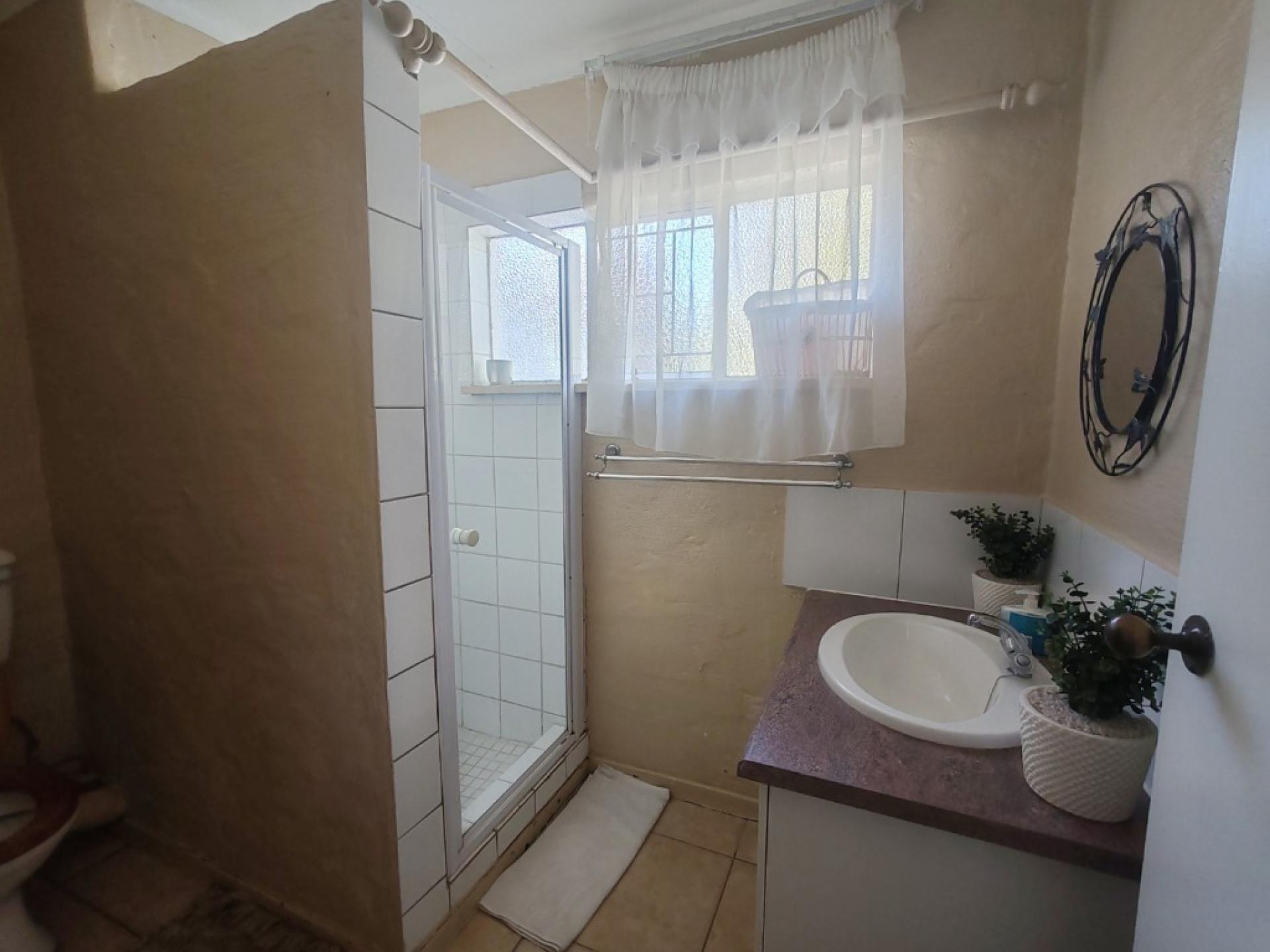  of property in Waterkloof Ridge