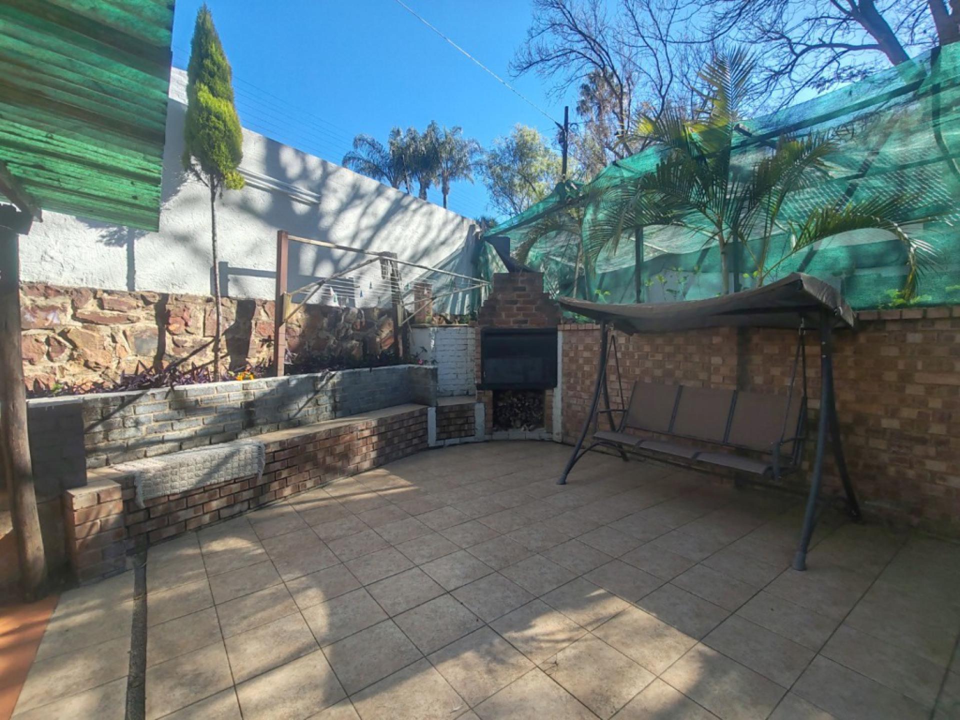  of property in Waterkloof Ridge