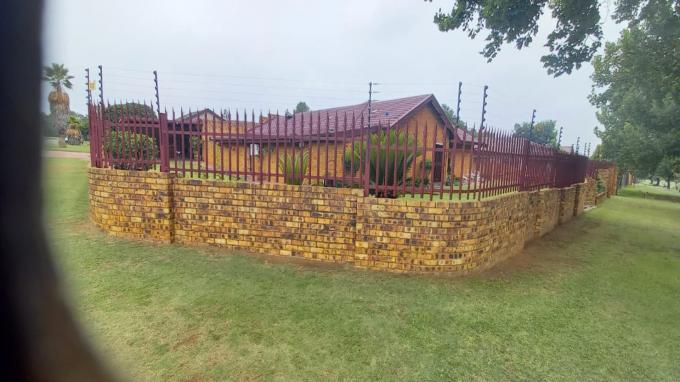 3 Bedroom Freehold Residence for Sale For Sale in Kriel - Private Sale - MR685883
